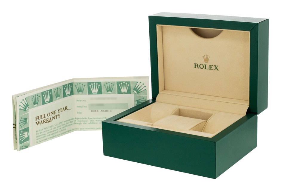 Rolex Oyster Perpetual Date 15200 Image 4